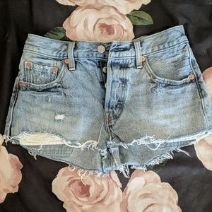 Levi's 501 Cutoffs